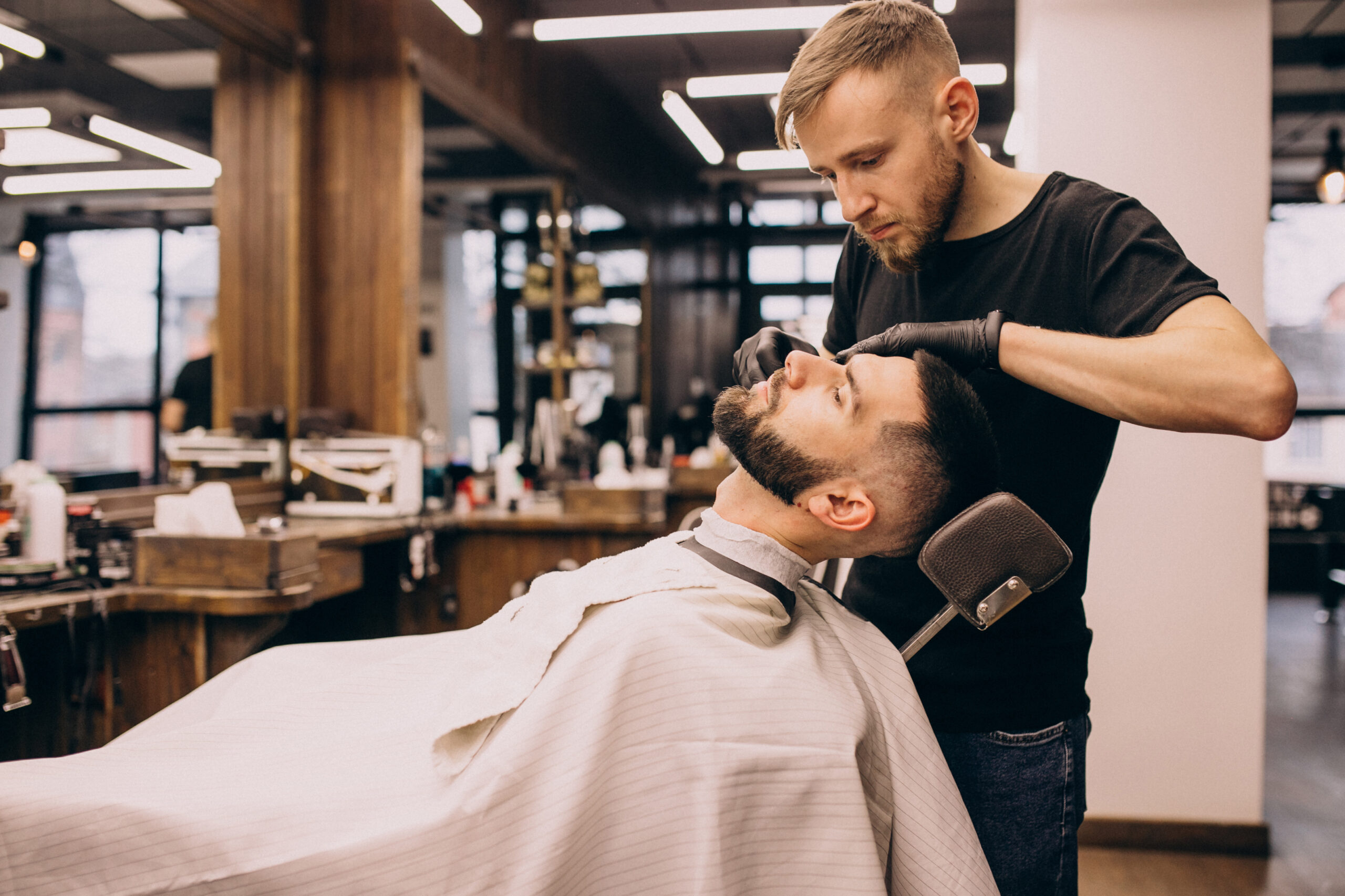 AFEITADO DE BARBA